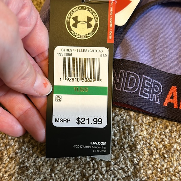 Girls Under Armour sports bra - Picture 5 of 5